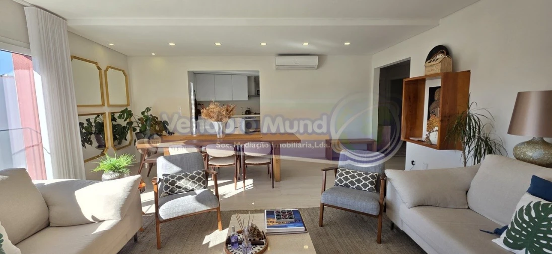 Apartamento T3 para Venda em Póvoa de Santa Iria e Forte da Casa Foto 4