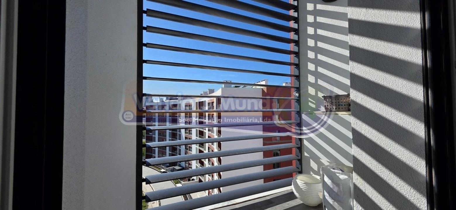 Apartamento T3 para Venda em Póvoa de Santa Iria e Forte da Casa Foto 15