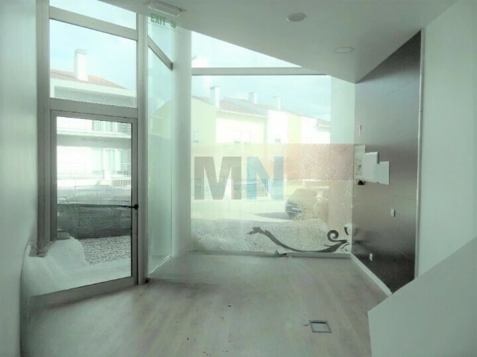 Loja para Arrendamento em São Martinho do Bispo e Ribeira de Frades Foto 6