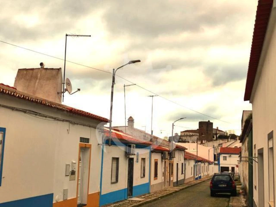 Moradia T3 para Venda em Redondo Foto 3