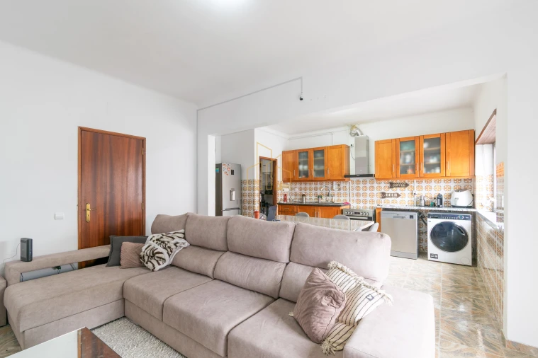 Apartamento T3 para Venda em Marvila, Ribeira Santarém, São Salvador, São Nicolau