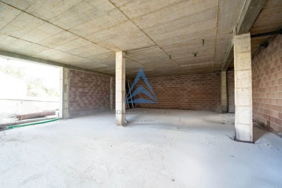 Loja para Venda em Pelariga