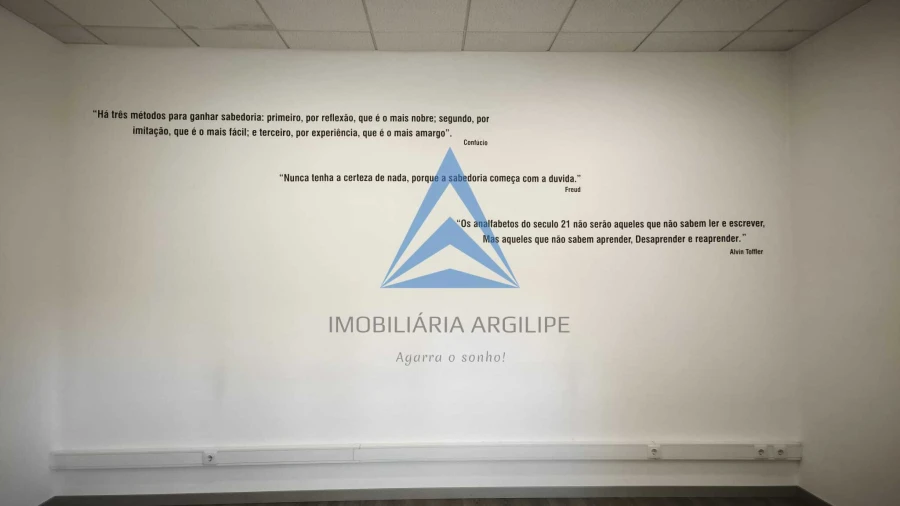 Loja para Arrendamento em Pombal Foto 2