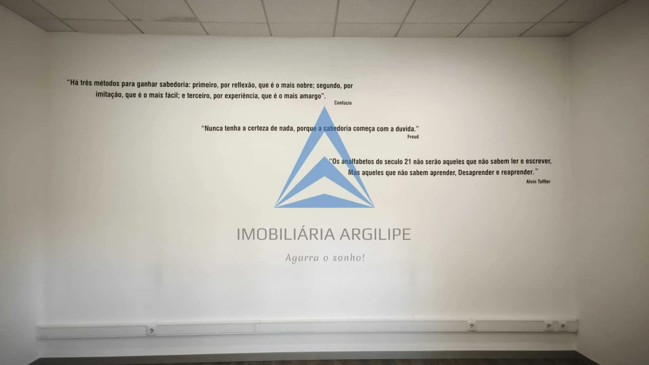 Loja para Arrendamento em Pombal Foto 2