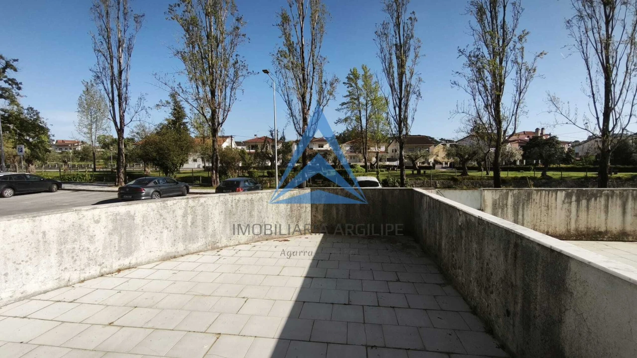 Loja para Arrendamento em Pombal Foto 9