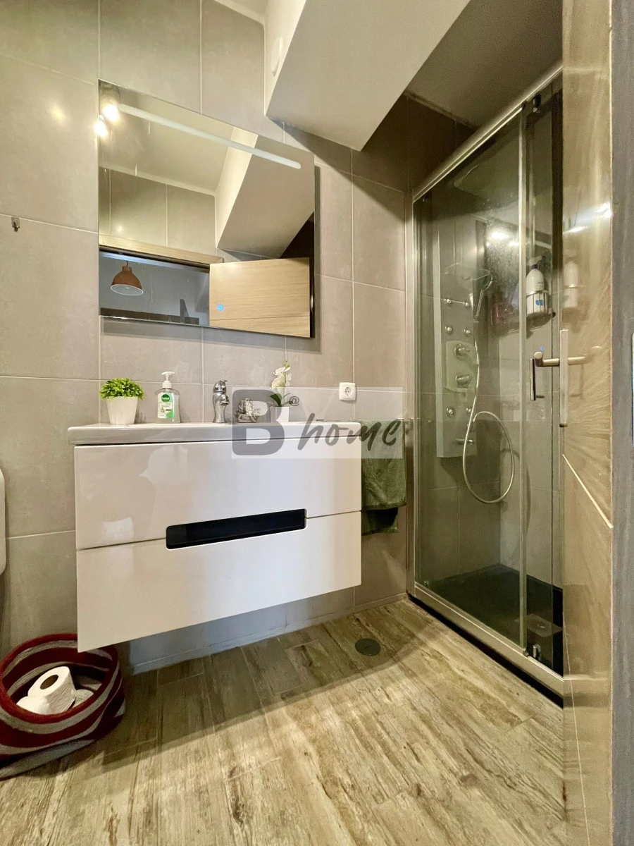 Moradia T5 para Venda em Charneca de Caparica e Sobreda Foto 14