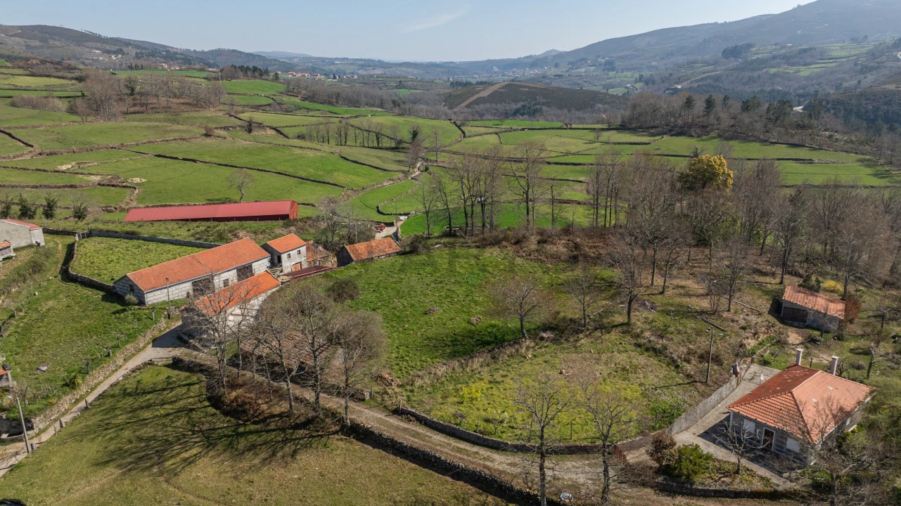 Terreno para Venda em Reigoso Foto 3