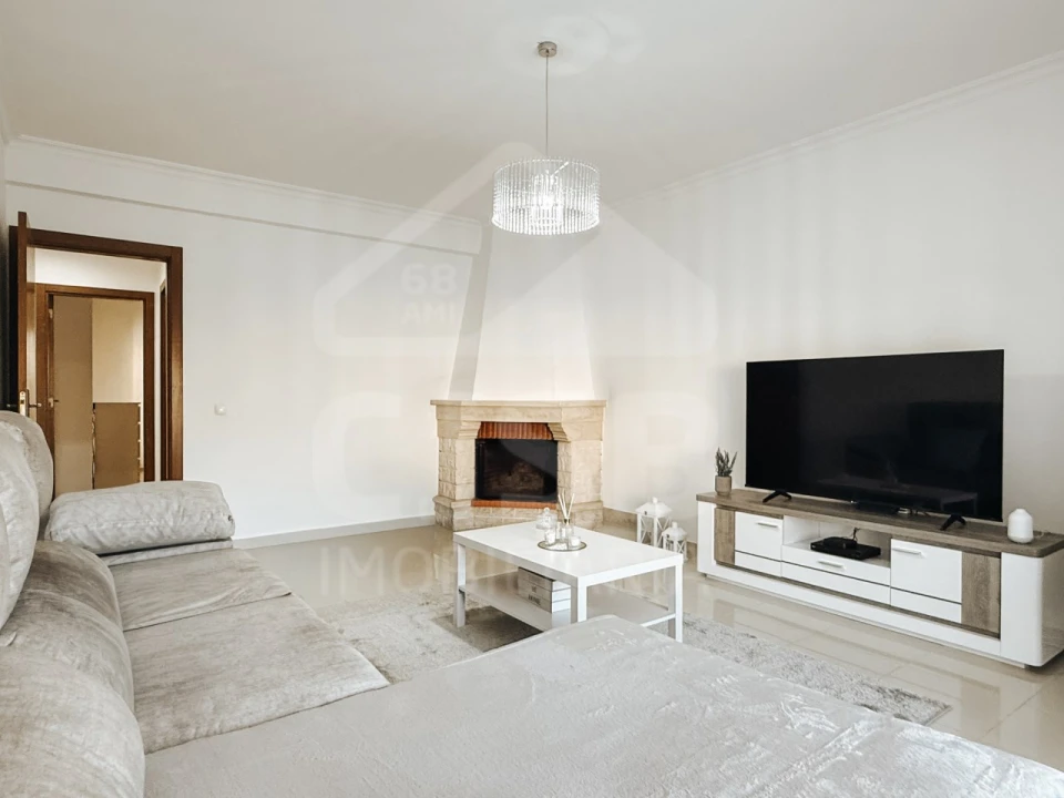 Apartamento T3 para Venda em Benavente Foto 1