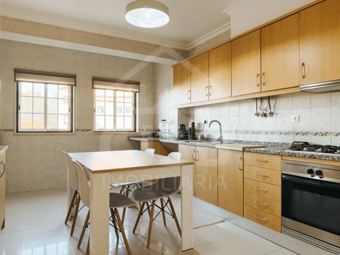 Apartamento T3 para Venda em Benavente Foto 6