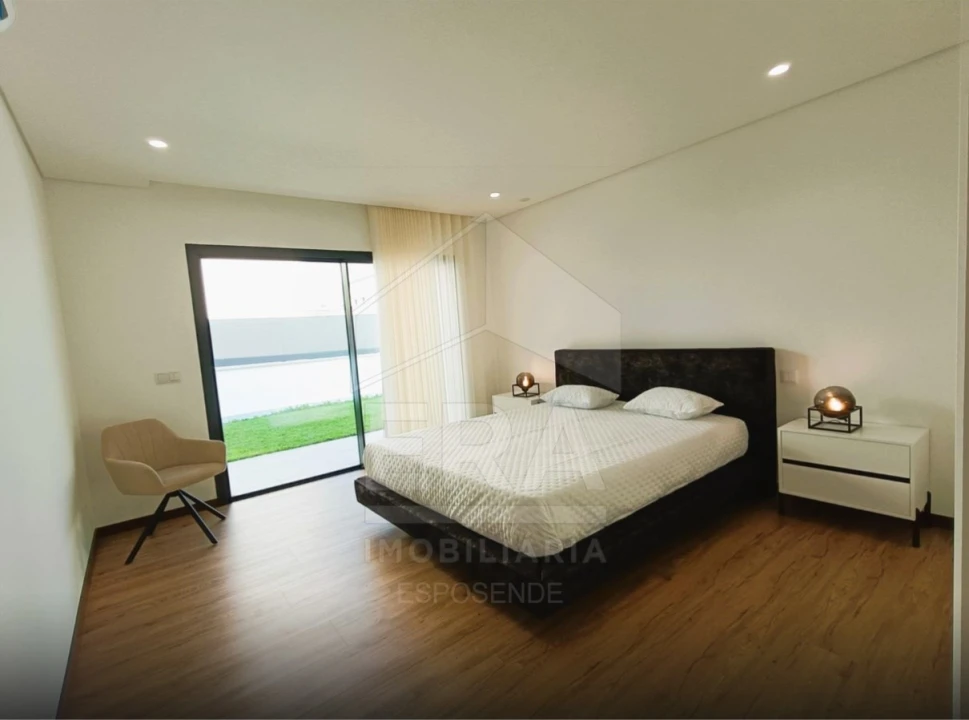 Moradia T3 para Venda em Vila de Punhe Foto 14