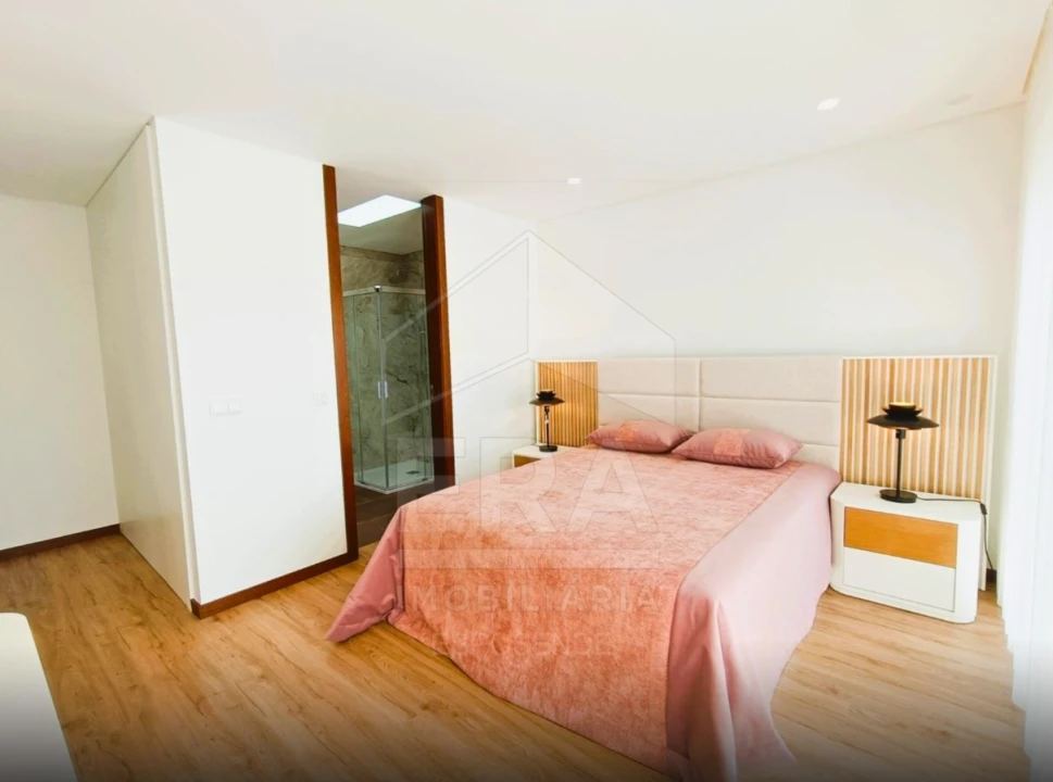 Moradia T3 para Venda em Vila de Punhe Foto 18