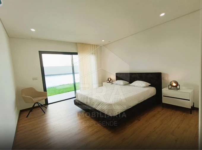 Moradia T3 para Venda em Vila de Punhe Foto 14