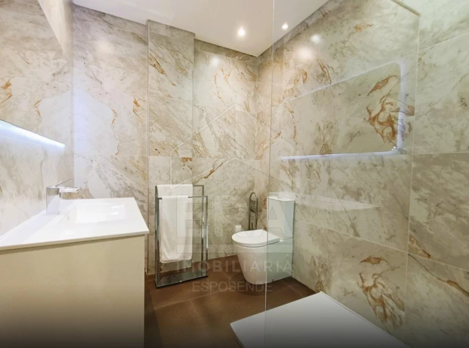 Moradia T3 para Venda em Vila de Punhe Foto 16