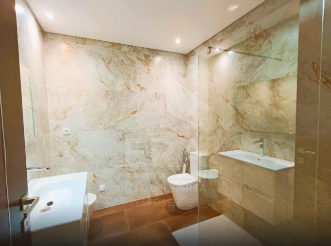 Moradia T3 para Venda em Vila de Punhe Foto 20