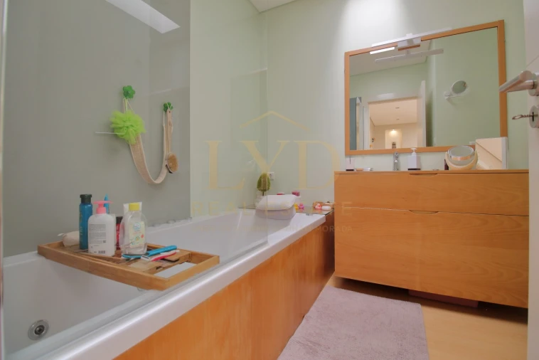 Moradia T3 para Venda em Sanguedo Foto 21