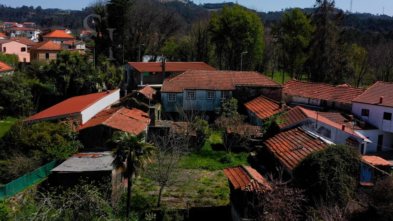 Moradia T4 para Venda em Macieira de Sarnes Foto 2