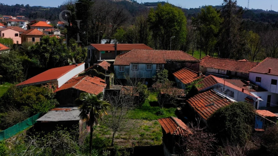 Moradia T4 para Venda em Macieira de Sarnes Foto 2