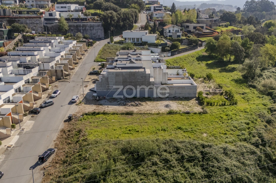 Terreno para Venda em Ferreiros e Gondizalves Foto 4