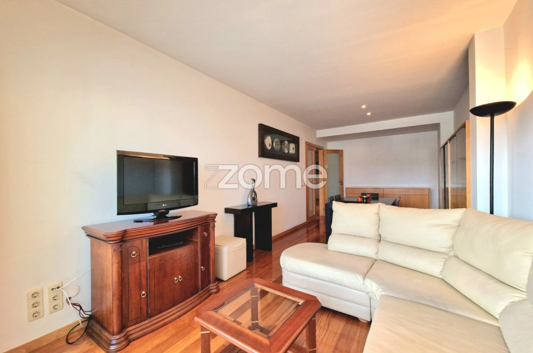 Apartamento T3 para Arrendamento em Braga (São José de São Lázaro e São João do Souto) Foto 26