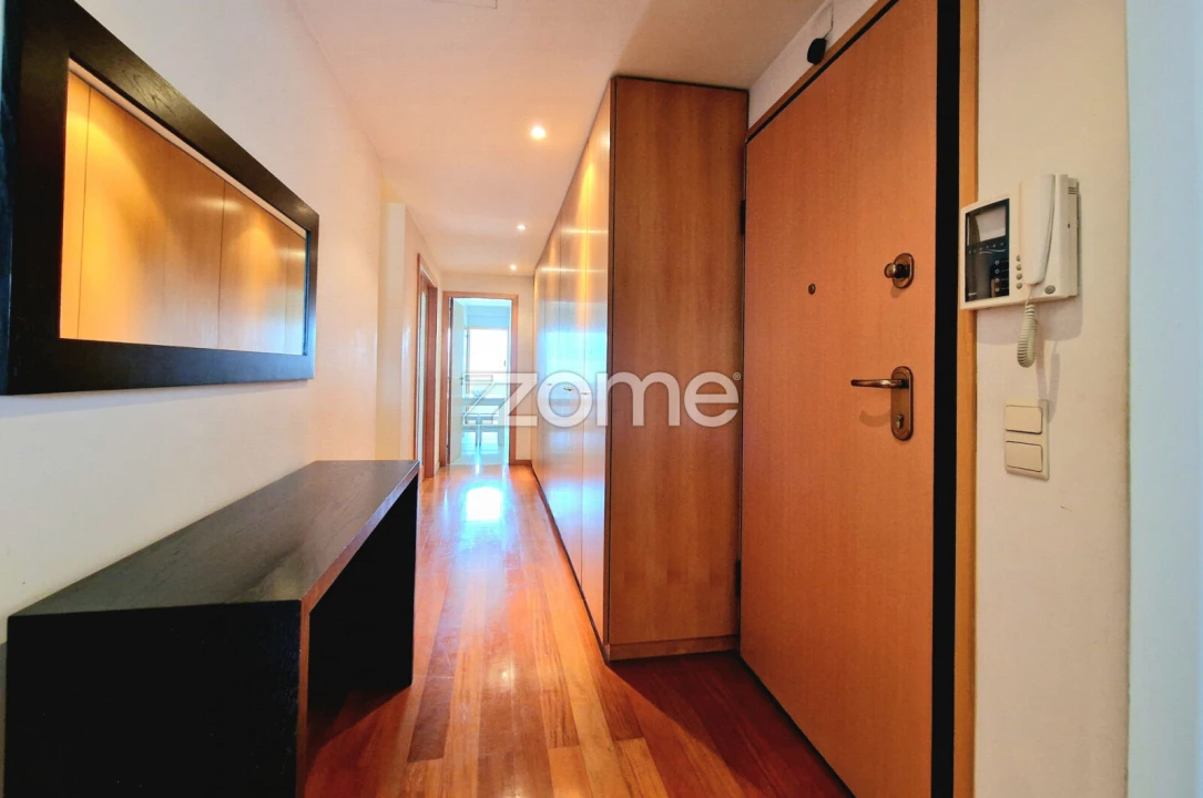 Apartamento T3 para Arrendamento em Braga (São José de São Lázaro e São João do Souto) Foto 18