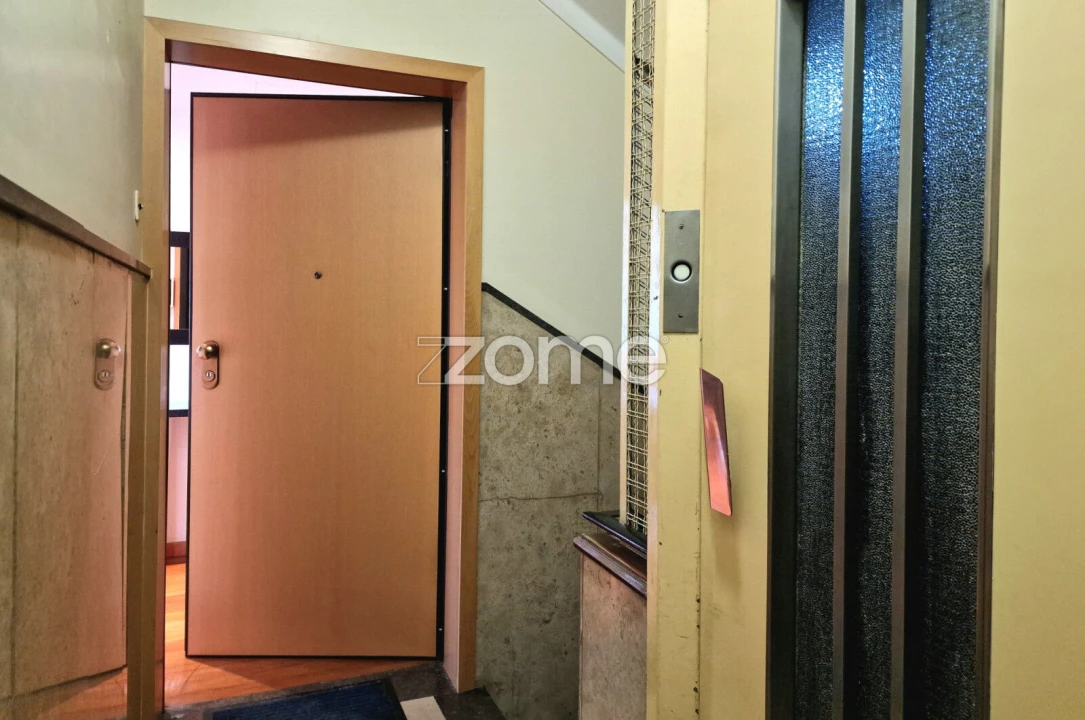 Apartamento T3 para Arrendamento em Braga (São José de São Lázaro e São João do Souto) Foto 5