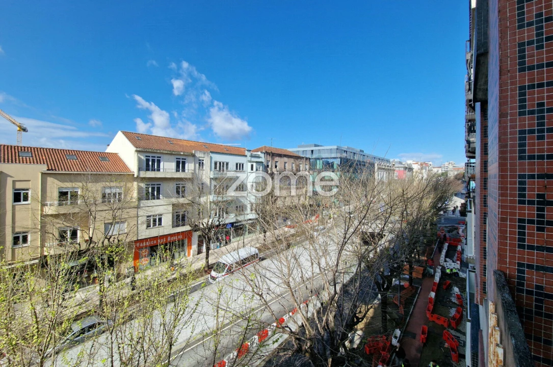 Apartamento T3 para Arrendamento em Braga (São José de São Lázaro e São João do Souto) Foto 17