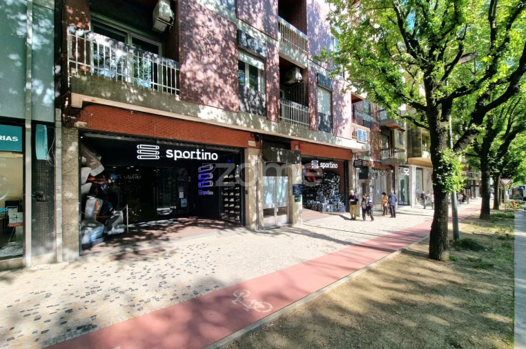 Apartamento T3 para Arrendamento em Braga (São José de São Lázaro e São João do Souto) Foto 2