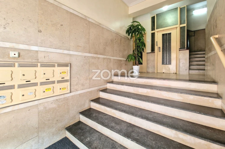 Apartamento T3 para Arrendamento em Braga (São José de São Lázaro e São João do Souto) Foto 4