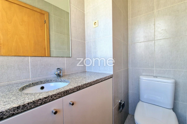 Apartamento T3 para Arrendamento em Braga (São José de São Lázaro e São João do Souto) Foto 23