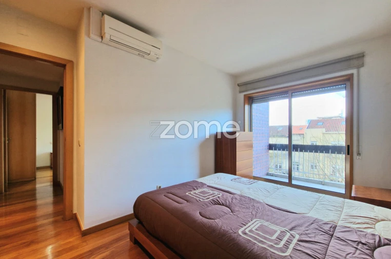 Apartamento T3 para Arrendamento em Braga (São José de São Lázaro e São João do Souto) Foto 15