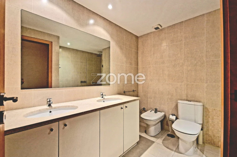 Apartamento T3 para Arrendamento em Braga (São José de São Lázaro e São João do Souto) Foto 19