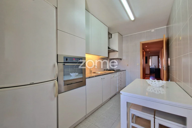 Apartamento T3 para Arrendamento em Braga (São José de São Lázaro e São João do Souto)