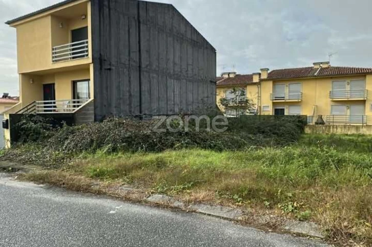 Moradia T3 para Venda em Loureira Foto 15