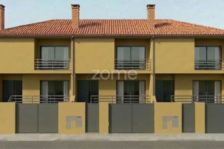 Moradia T3 para Venda em Loureira Foto 14