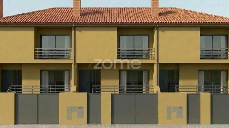 Moradia T3 para Venda em Loureira
