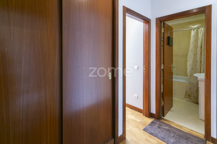 Apartamento T1 para Venda em Madalena Foto 11