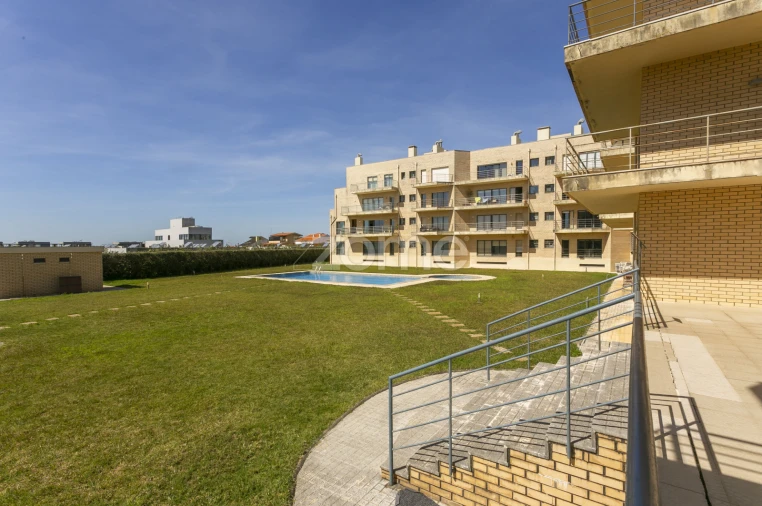 Apartamento T1 para Venda em Madalena Foto 29