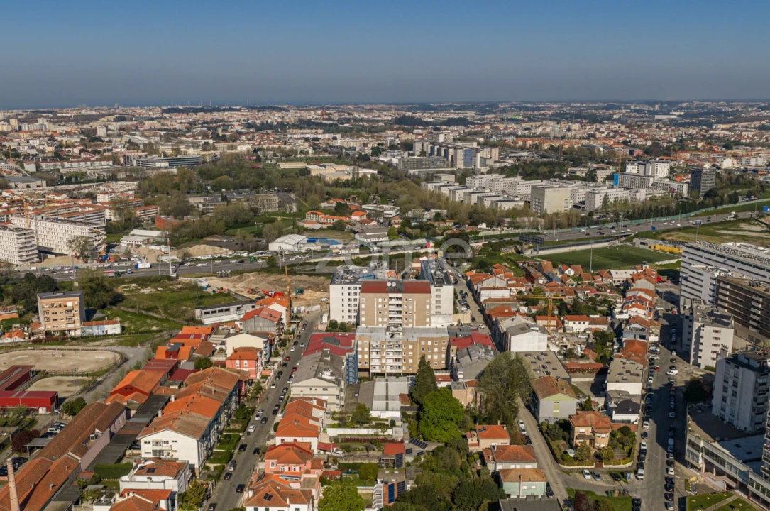 Apartamento T1 para Venda em Paranhos Foto 13