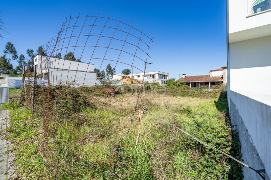 Terreno para Venda em Vila Verde e Barbudo Foto 21