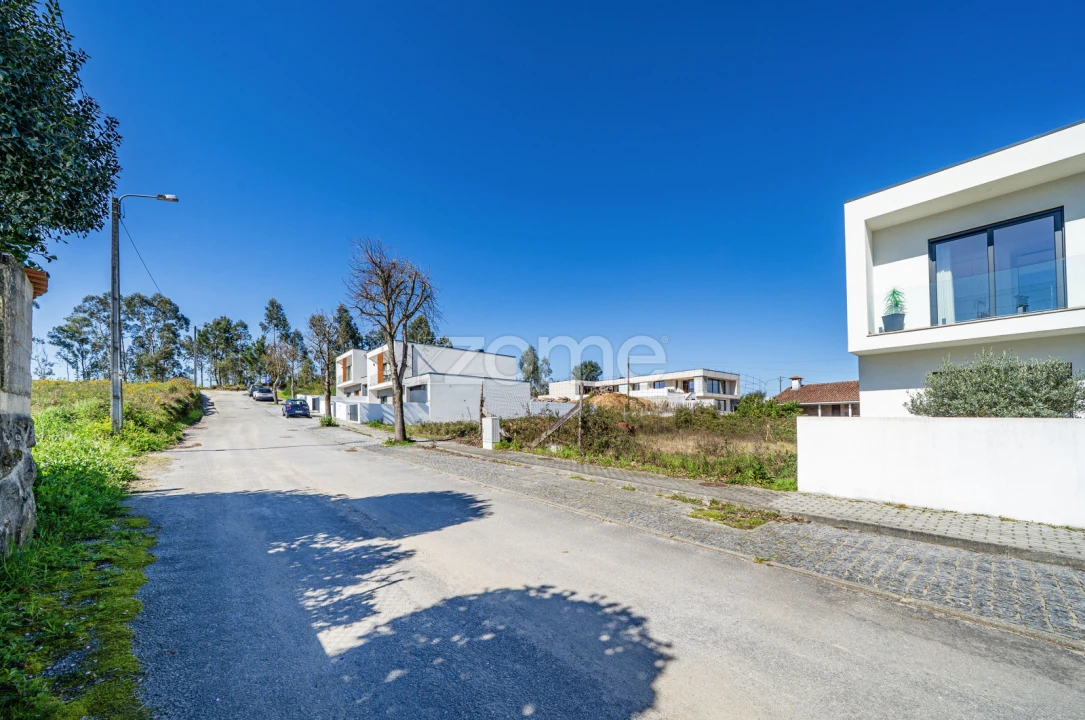 Terreno para Venda em Vila Verde e Barbudo Foto 11