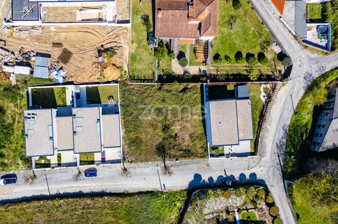 Terreno para Venda em Vila Verde e Barbudo Foto 6