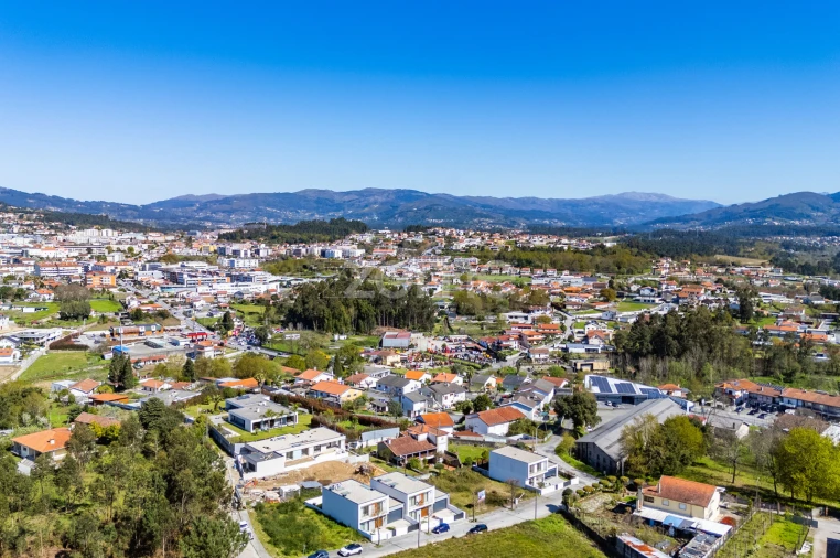 Terreno para Venda em Vila Verde e Barbudo Foto 12