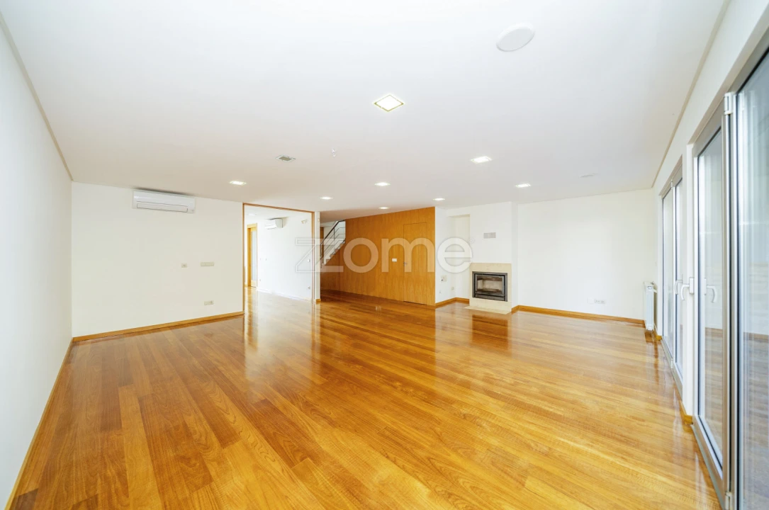 Moradia T5 para Venda em Ferreiros e Gondizalves Foto 22