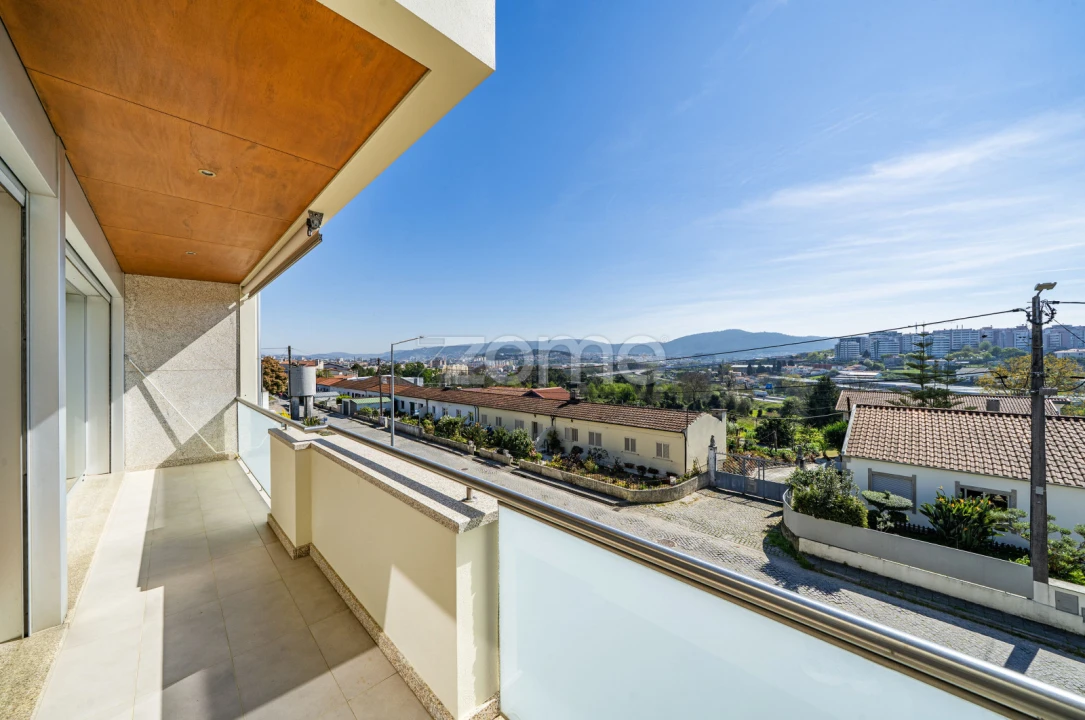 Moradia T5 para Venda em Ferreiros e Gondizalves Foto 32