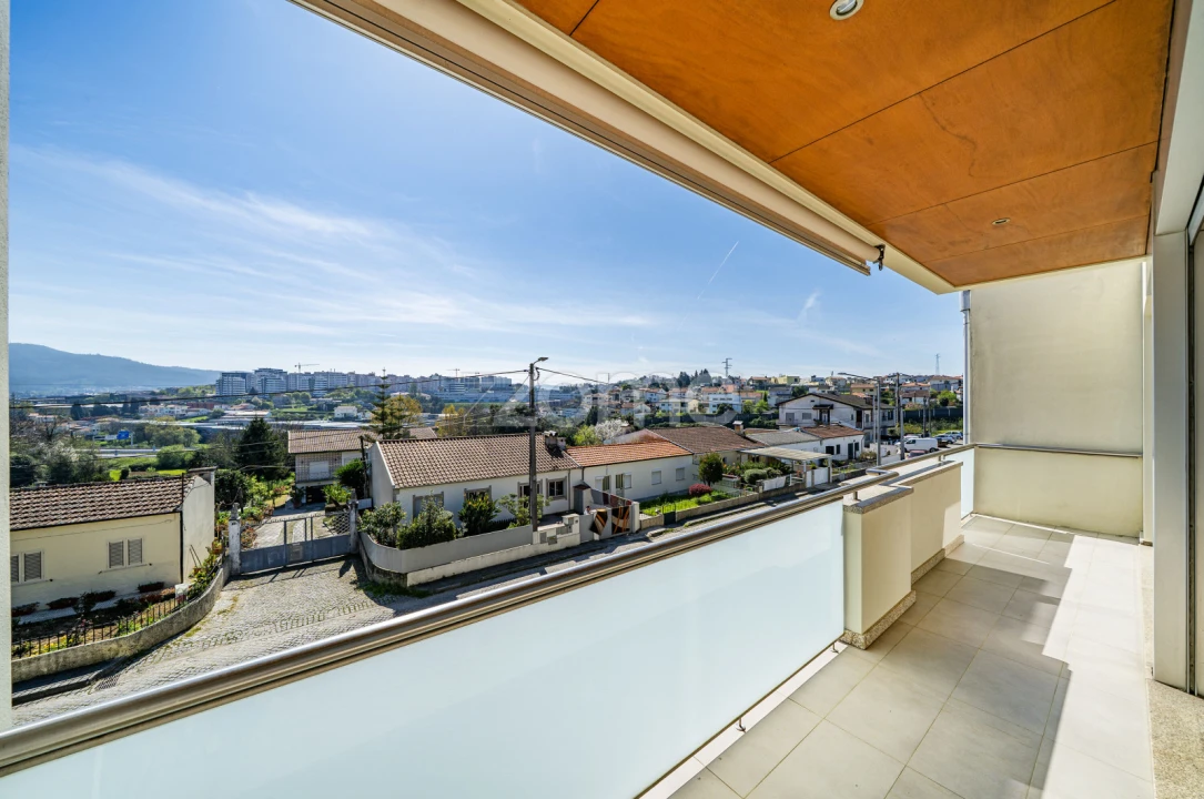 Moradia T5 para Venda em Ferreiros e Gondizalves Foto 39