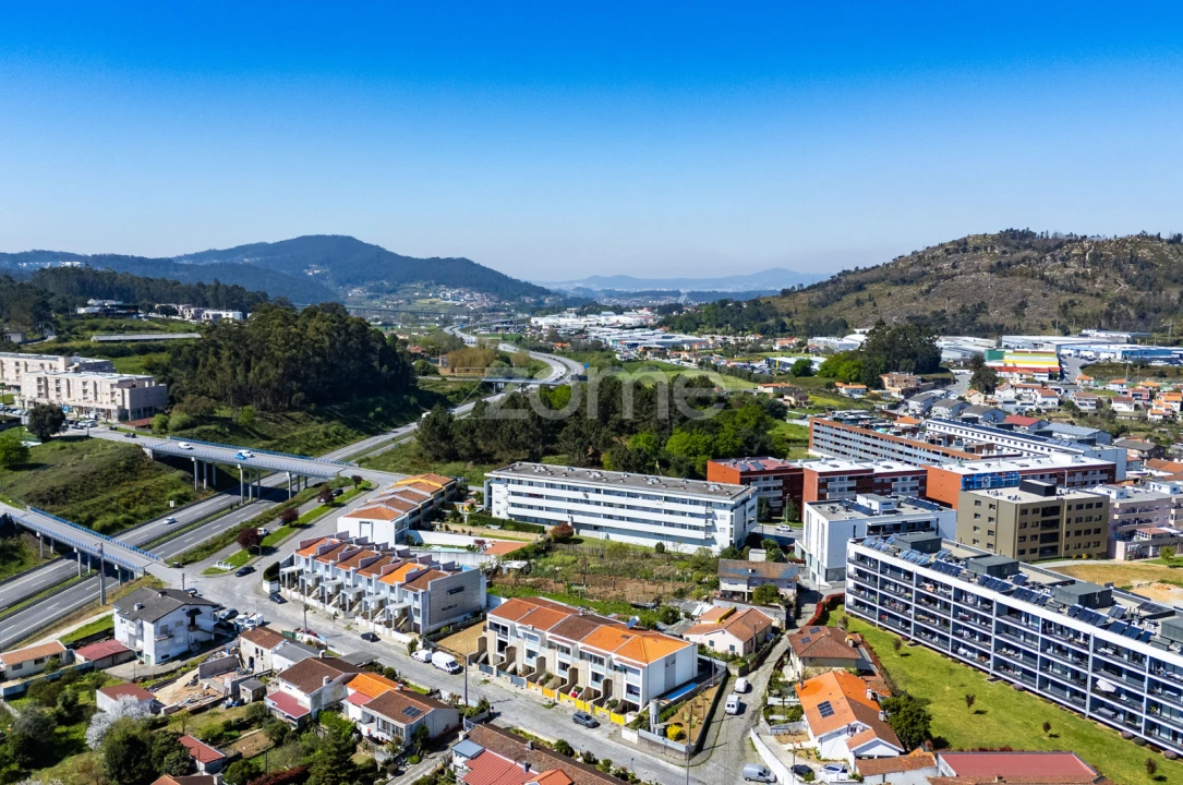 Moradia T5 para Venda em Ferreiros e Gondizalves Foto 69