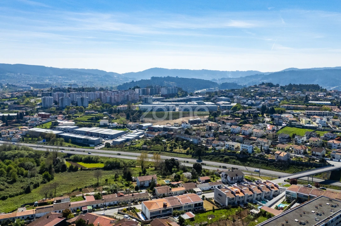 Moradia T5 para Venda em Ferreiros e Gondizalves Foto 71