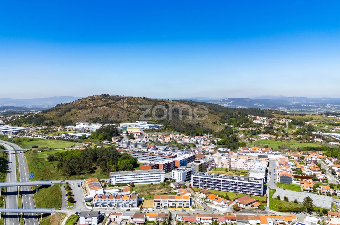 Moradia T5 para Venda em Ferreiros e Gondizalves Foto 72