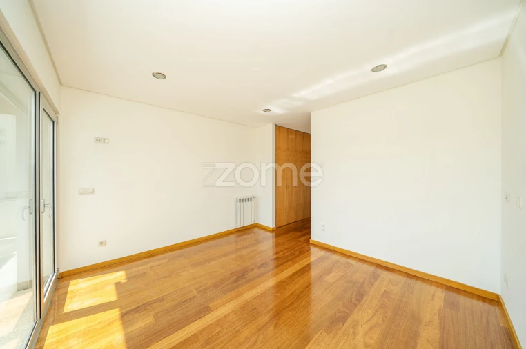 Moradia T5 para Venda em Ferreiros e Gondizalves Foto 40