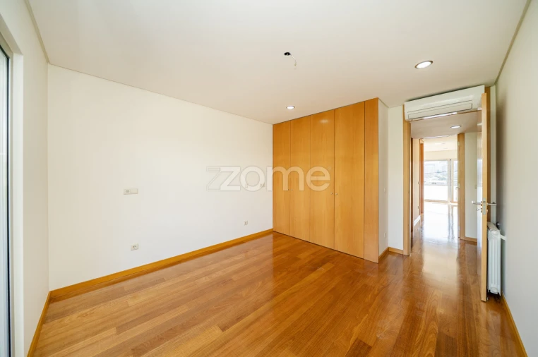 Moradia T5 para Venda em Ferreiros e Gondizalves Foto 49